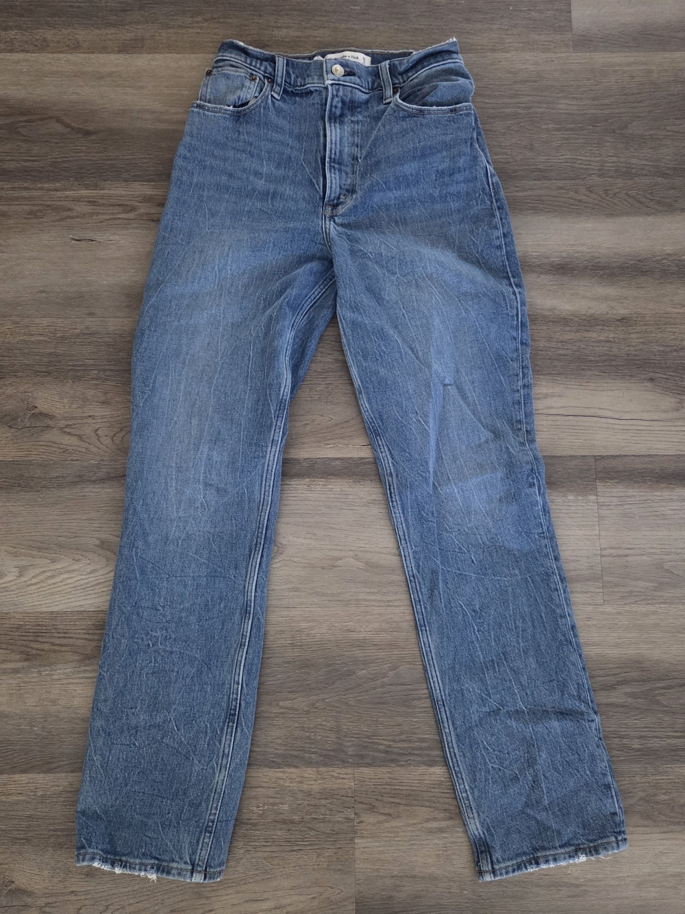 Abercrombie & Fitch The 90s Straight Ultra High-Rise Curve Love Jeans Sz 2R / 26